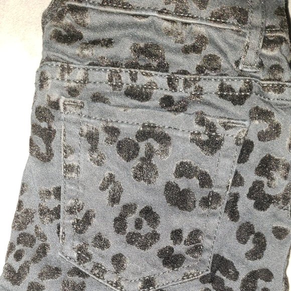 CHILDREN'S PLACE BLACK JEAN WITH BLACK VELVET ANIMAL PRINT SIZE 6X/7 - Picture 5 of 6